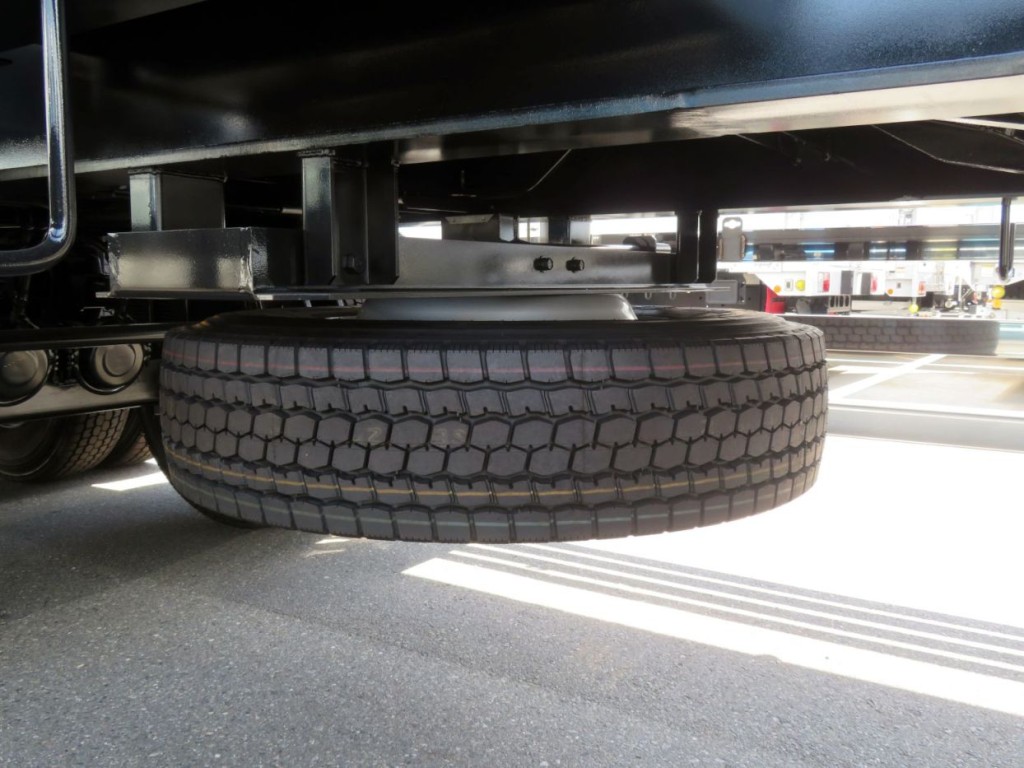 スペアタイヤ付きです。|コダイラ  KFL32改の写真18