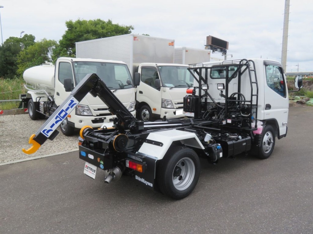 三菱 キャンター 2RG-FBAV0(2WD)の写真4