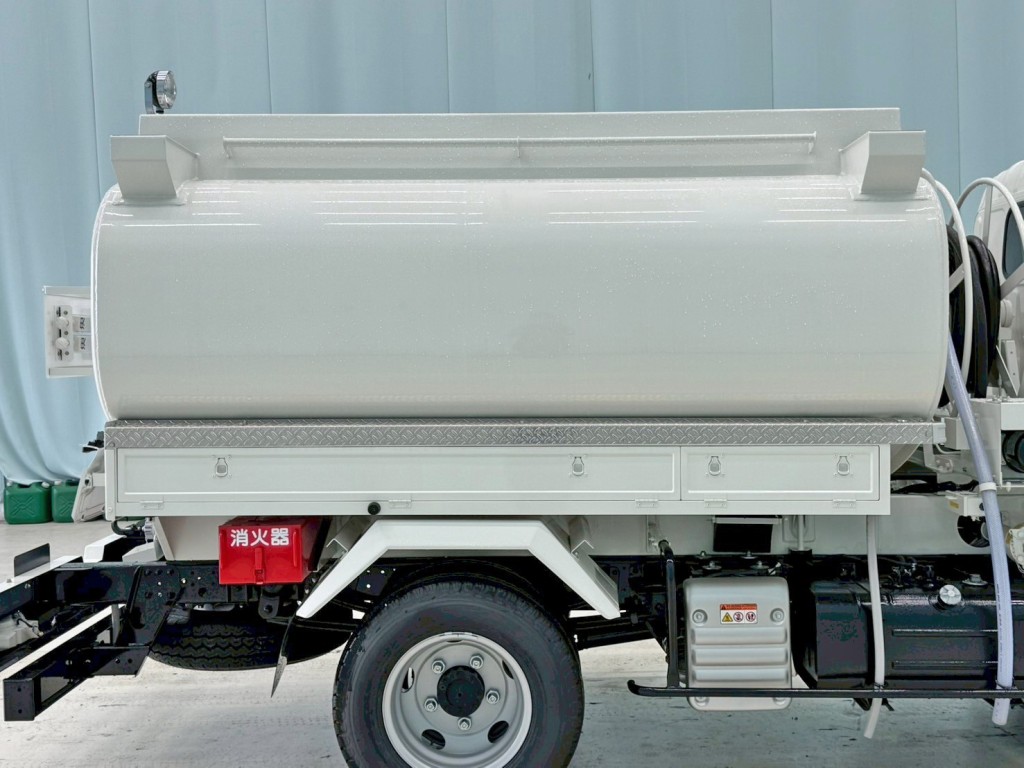 タンクの外観状態です。(運転席側)|日野 デュトロ 2KG-XZU600E(2WD)の写真12