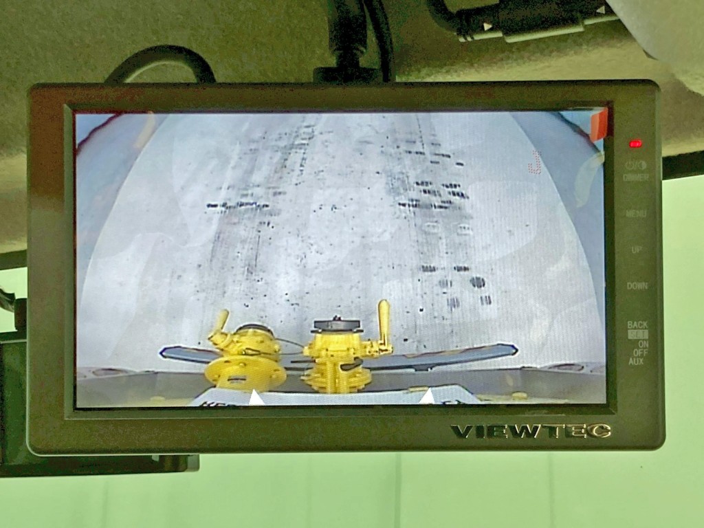 液晶バックモニター付きです。|いすゞ フォワード 2RG-FRR90S2(2WD)の写真36