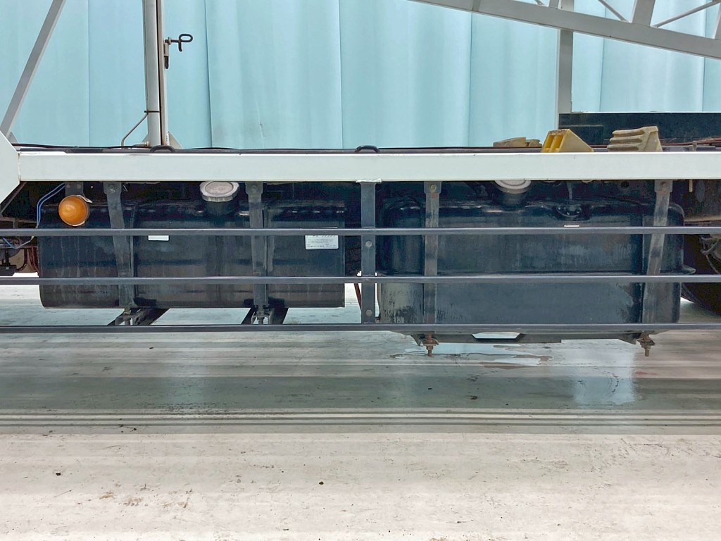 燃料タンクは150Lと200Lが付いています。|三菱 ファイター LDG-FQ62Fの写真35