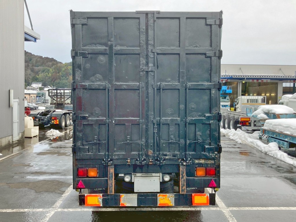 リヤ周りの状態です。|トレクス PFB34113改の写真9