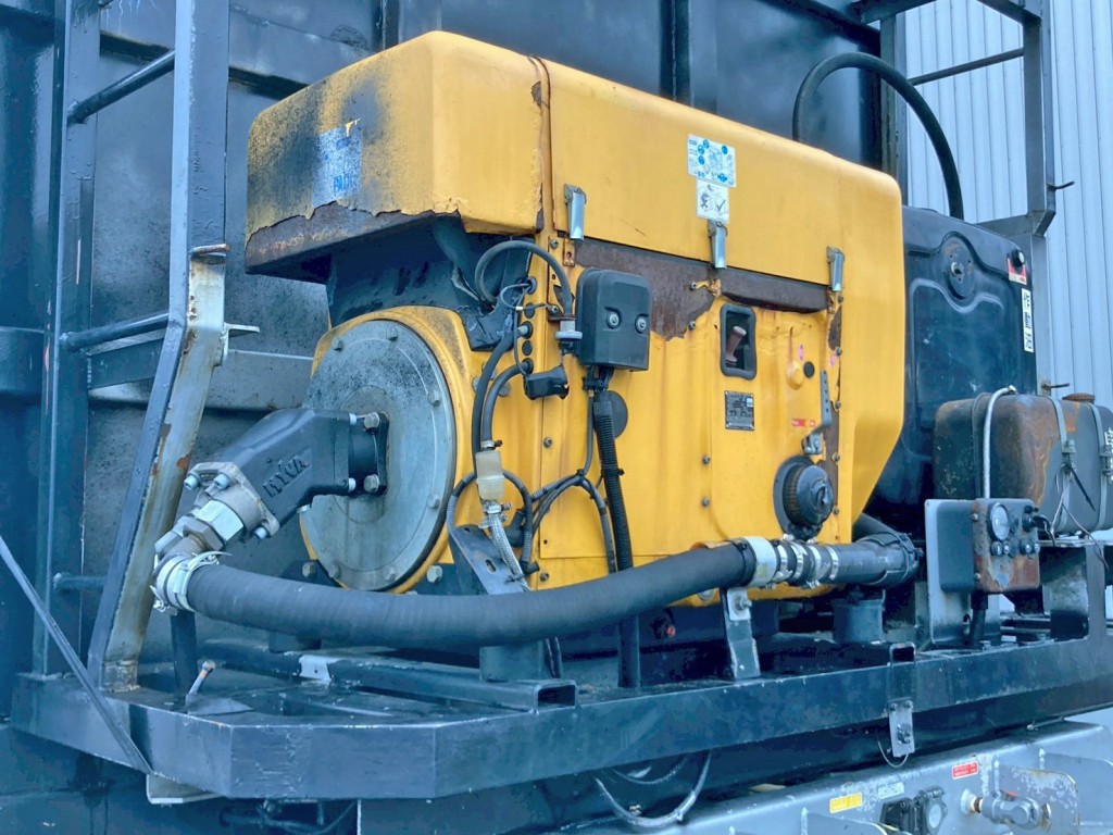 サブエンジン付きです。|トレクス PFB34113改の写真23