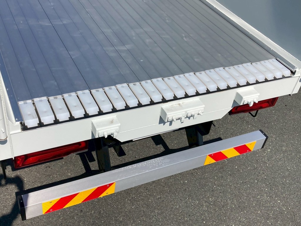 ムービングフロア作動時の状態です。|三菱 スーパーグレート 2PG-FV80VZの写真12