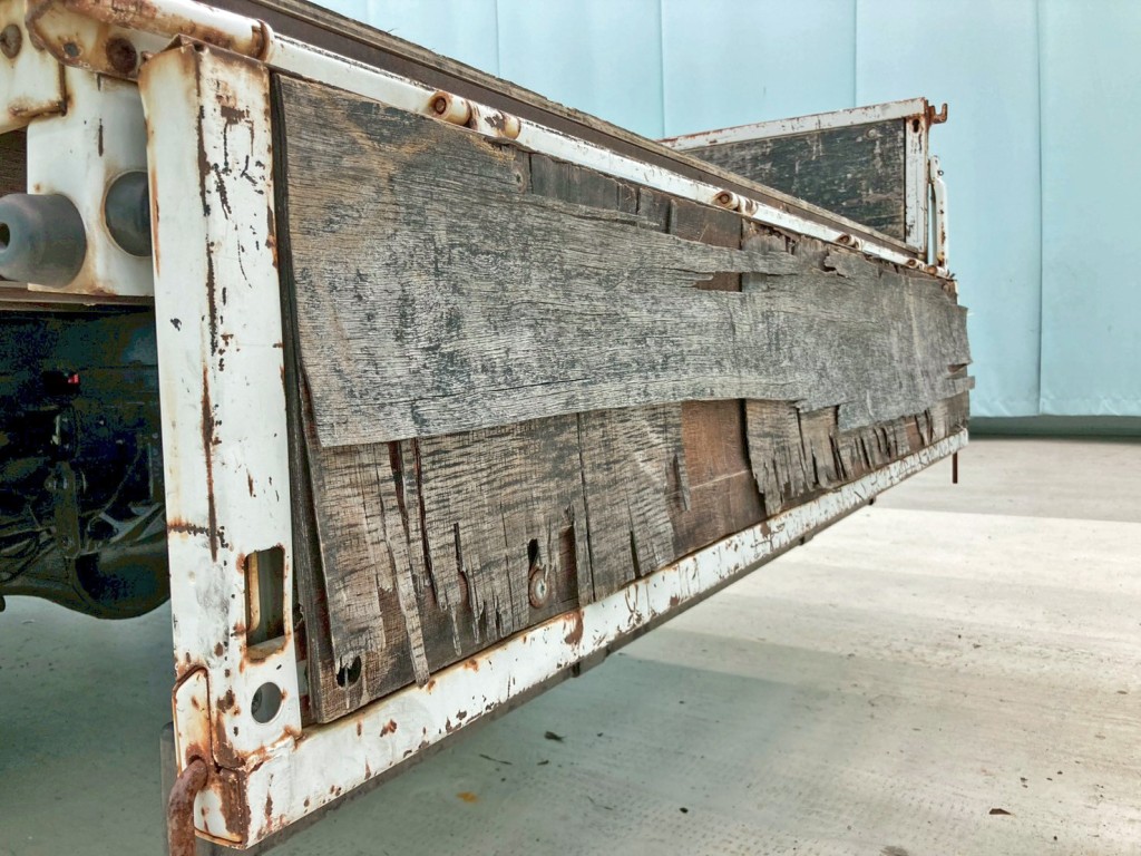 リヤアオリ内張りの状態です。|いすゞ エルフ TKG-NPR85AR(2WD)の写真10