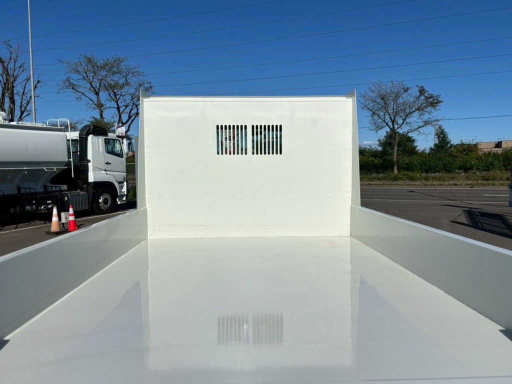 いすゞ フォワード 2RG-FRR90S3(2WD)の写真10