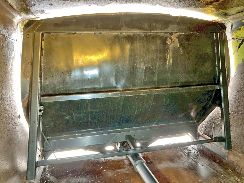 排出板裏側の状態です。|トヨタ カゼット 2RG-XZU605A(2WD)の写真19