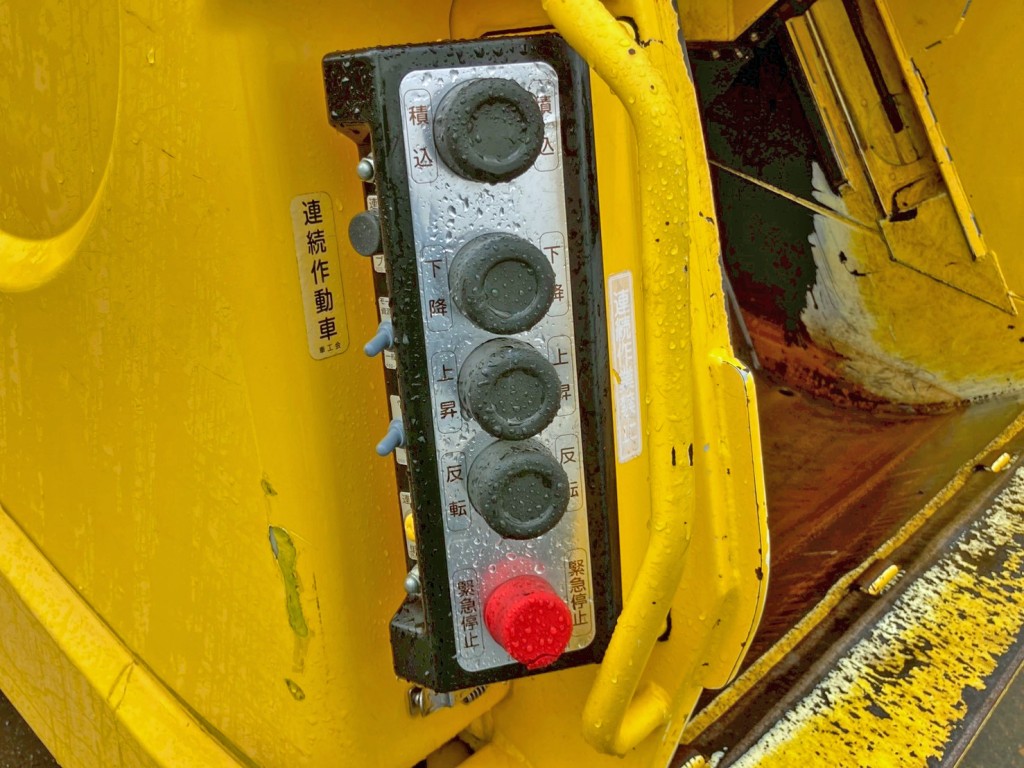 連続 ⇔ 単独切り替えスイッチ付きです。(スイッチ不良の為単独作動のみ)|トヨタ カゼット 2RG-XZU605A(2WD)の写真27