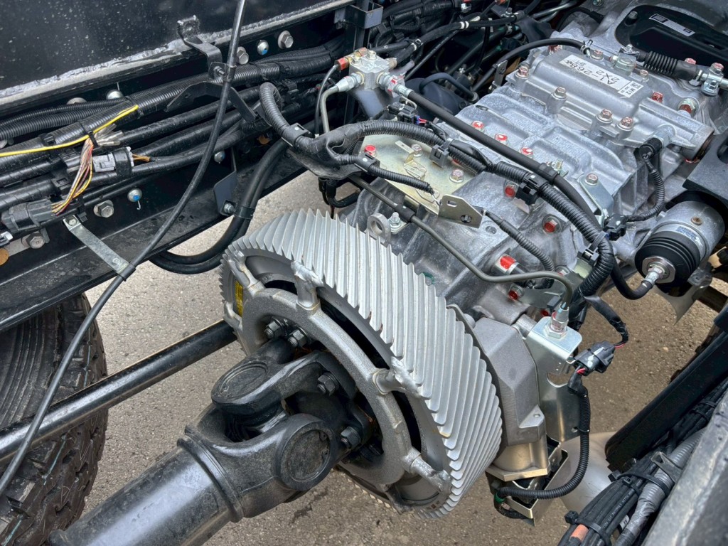 電磁リターダー付きです。|日野 プロフィア 2DG-FS1AGEの写真21