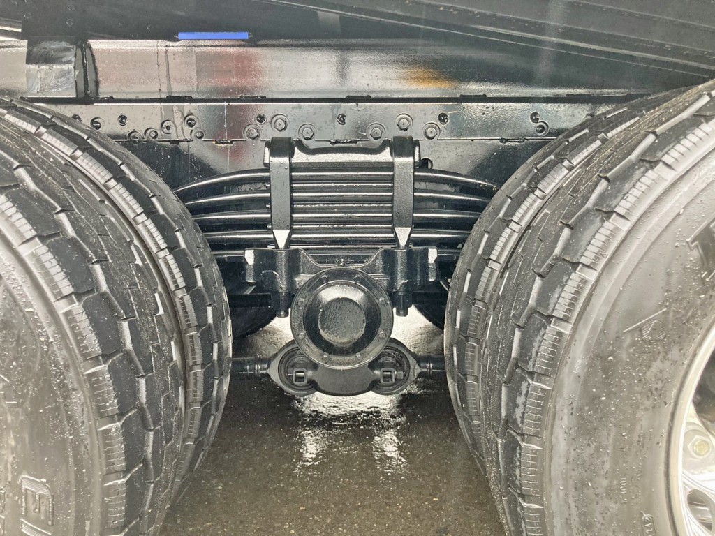 リーフサスです。|三菱 スーパーグレート 2PG-FS80VZの写真5