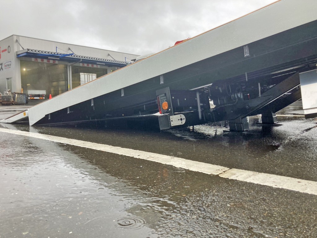 三菱 スーパーグレート 2PG-FS80VZの写真13