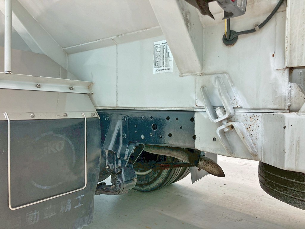 シャーシの状態です。|三菱 キャンター PA-FE73DB(2WD)の写真6