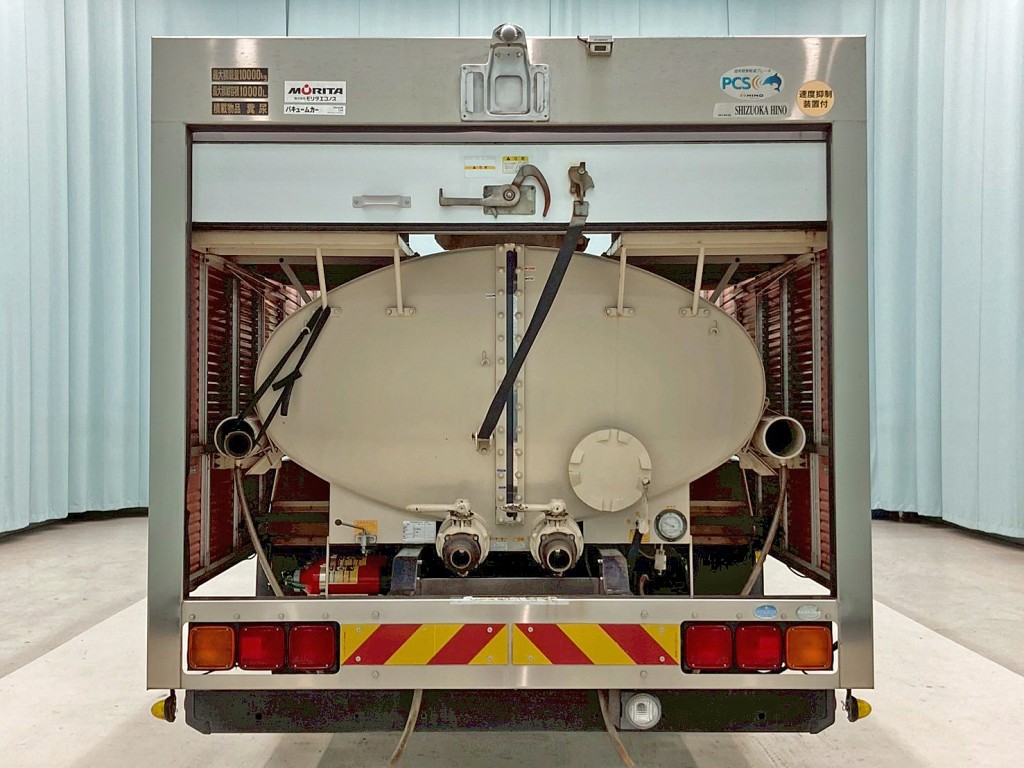 シャッターを開いた状態です。(積載物は糞尿です)|日野 プロフィア QKG-FR1APBAの写真15