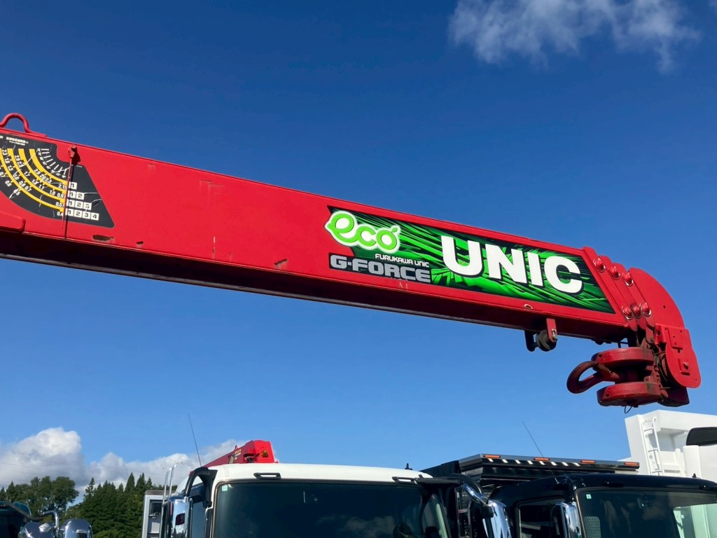 クレーンのブームにキズ・サビがあります。|日野 レンジャー 2PG-FE2ABAの写真17