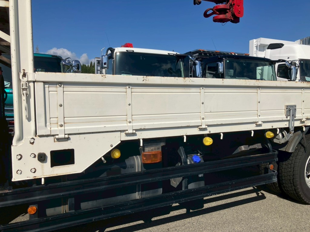 助手席側ボディーにキズ・サビ・ヘコミがあります。|日野 レンジャー 2PG-FE2ABAの写真24