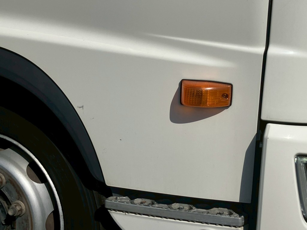 運転席側ドアにキズがあります。|日野 レンジャー 2PG-FE2ABAの写真28