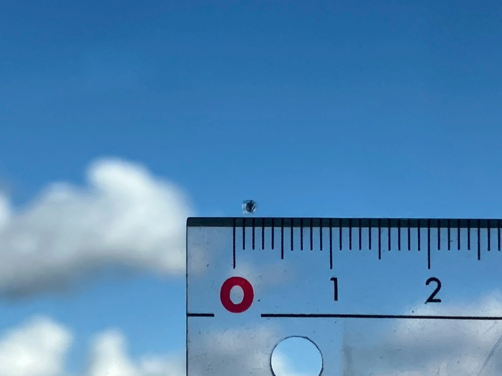 フロントガラスに飛び石があります。|日野 レンジャー 2PG-FE2ABAの写真40