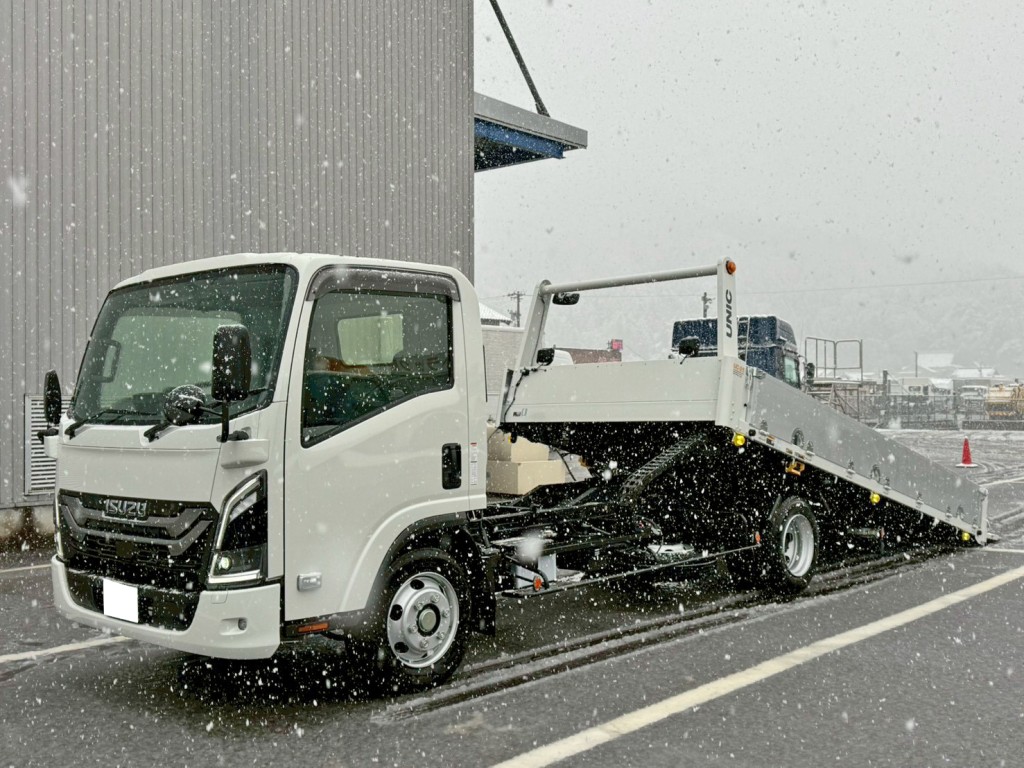 いすゞ エルフ 2RG-NPR88AM(2WD)の写真1