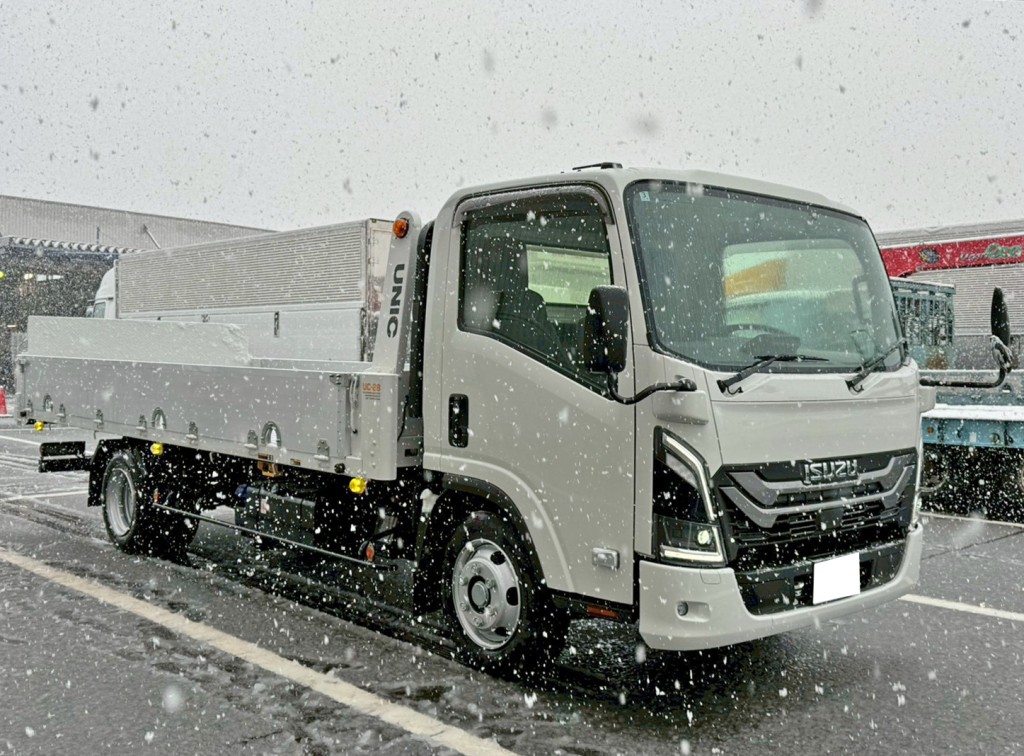 いすゞ エルフ 2RG-NPR88AM(2WD)の写真2