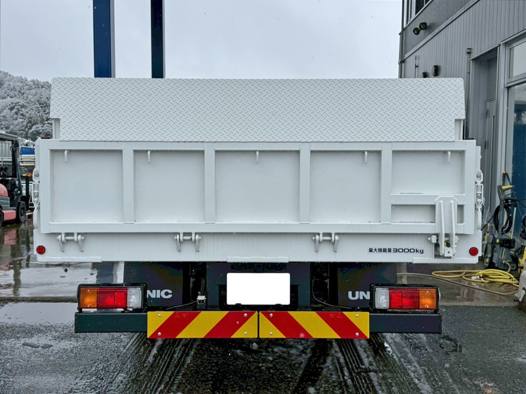 リヤ周りの状態です。|いすゞ エルフ 2RG-NPR88AM(2WD)の写真13