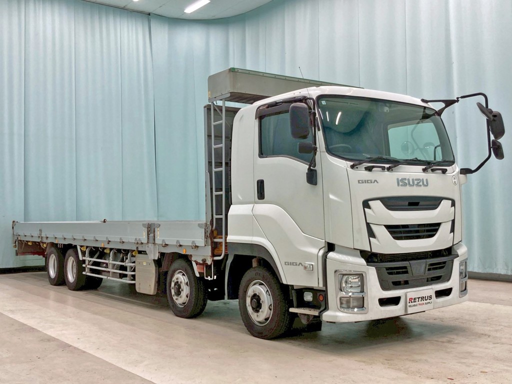 いすゞ ギガ QKG-CYH77Bの写真2