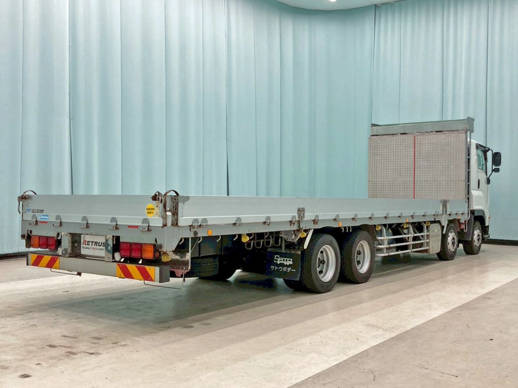 いすゞ ギガ QKG-CYH77Bの写真4