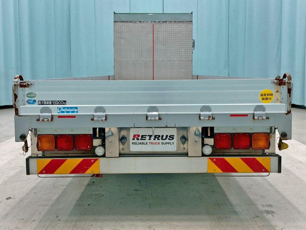 リヤ周りの状態です。|いすゞ ギガ QKG-CYH77Bの写真26