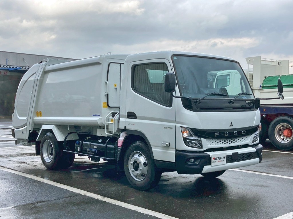 三菱 キャンター 2PG-FEB90(2WD)の写真2