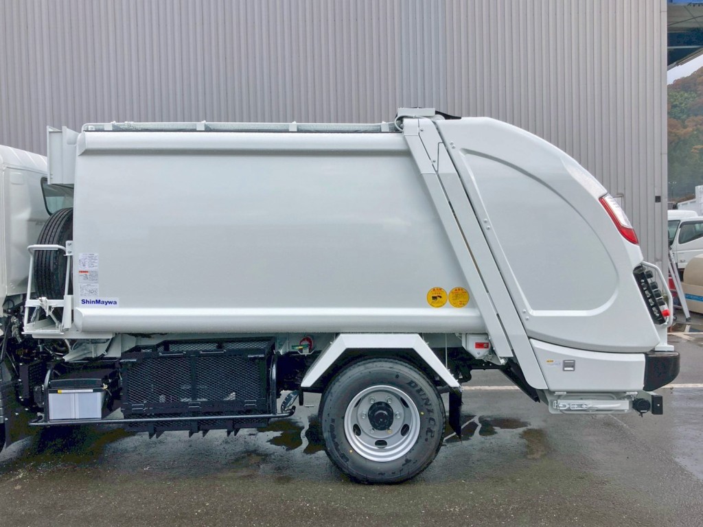 タンクの外観状態です。(助手席側)|三菱 キャンター 2PG-FEB90(2WD)の写真21