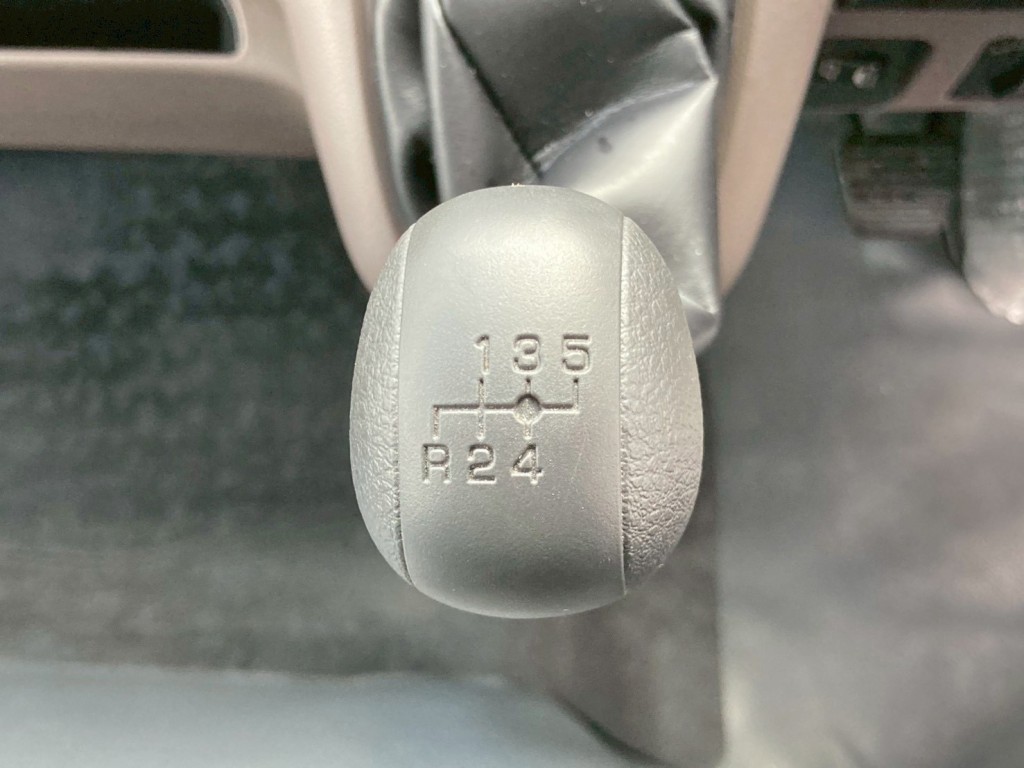 三菱 キャンター 2PG-FEB90(2WD)の写真29