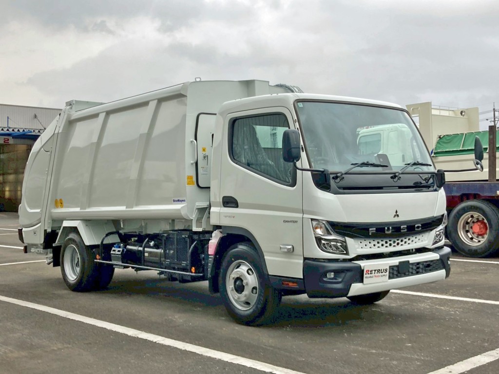 三菱 キャンター 2PG-FEB90(2WD)の写真2