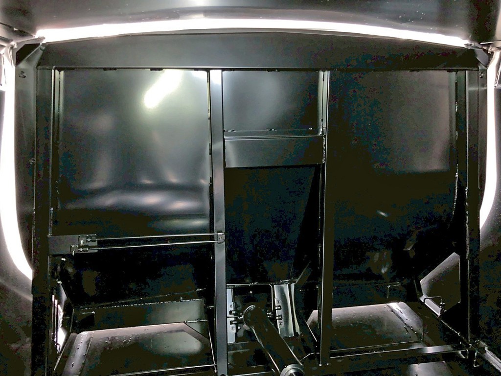 排出板裏側の状態です。|三菱 キャンター 2PG-FEB90(2WD)の写真12