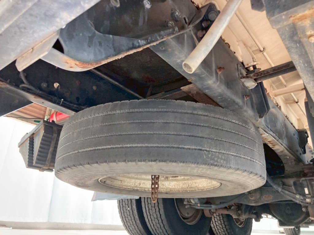 下まわりの状態です。(後端)|日野 プロフィア LKG-FR1APBAの写真24