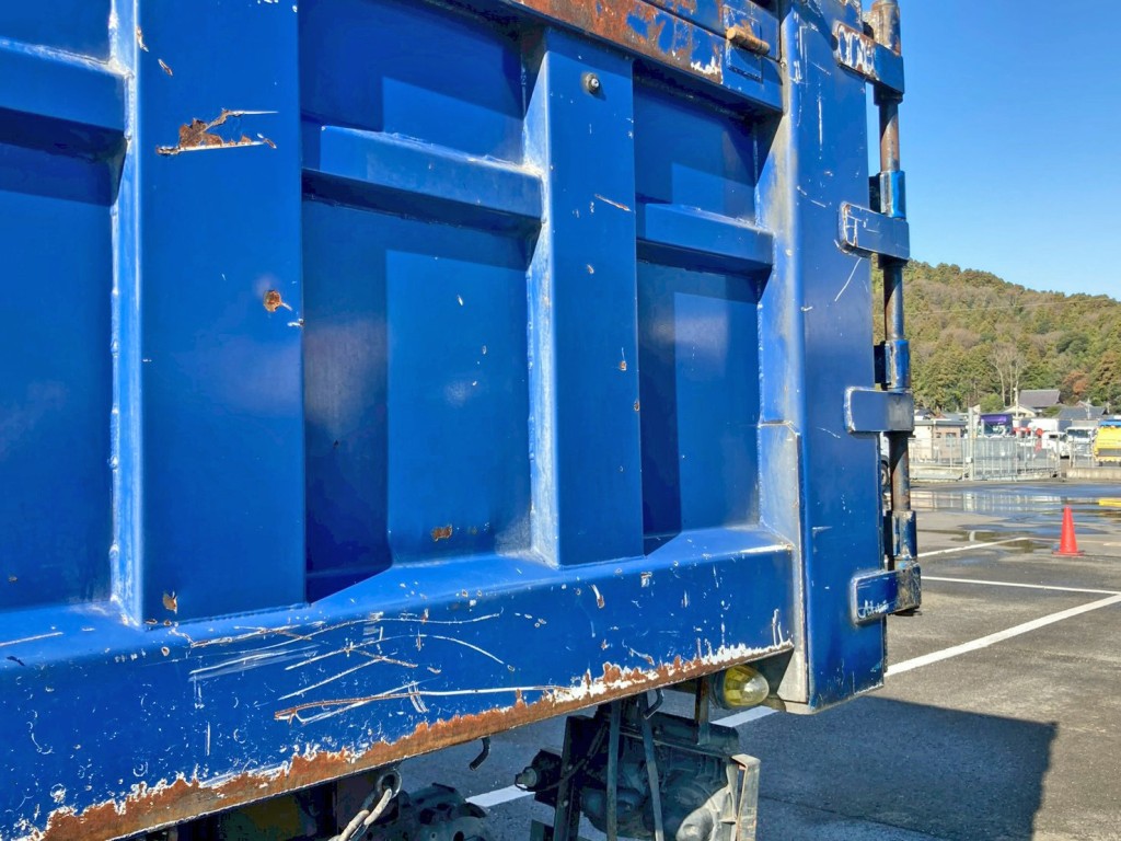 助手席側サイドレール後方の状態です。|三菱 ファイター QKG-FK72FZの写真37