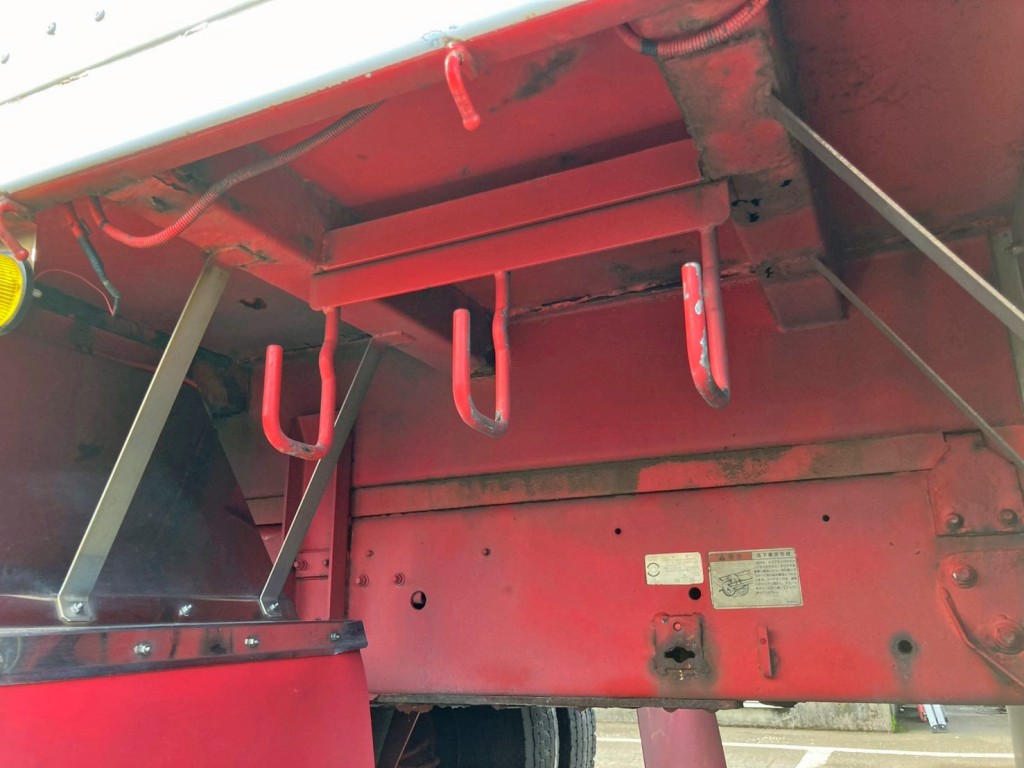 シャーシとネタの状態です。(縦ネタ・横ネタは鉄製です)|UDトラックス クオン QPG-CD5ZLの写真6