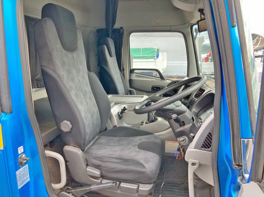 ハイルーフキャビンです。|UDトラックス クオン QPG-CD5ZLの写真7