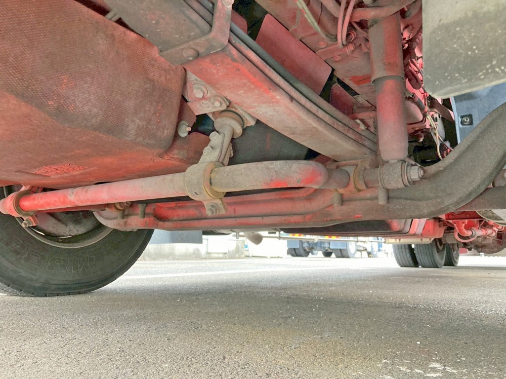 下回りの状態です。(前方)|UDトラックス クオン QPG-CD5ZLの写真49