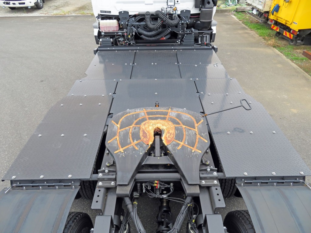 踊り場の状態です。|UDトラックス クオン 2DG-GW6EAHの写真10