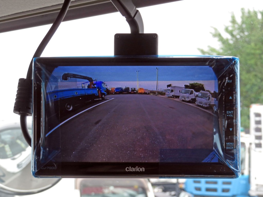 液晶バックモニター付きです。|UDトラックス クオン 2DG-GW6EAHの写真16