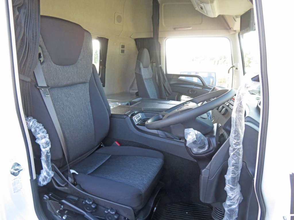 ハイルーフキャビンです。|三菱 スーパーグレート 2PG-FV80VZの写真6