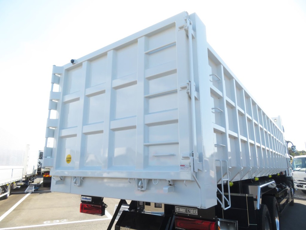 リア扉ロックの状態です。|三菱 スーパーグレート 2PG-FV80VZの写真18