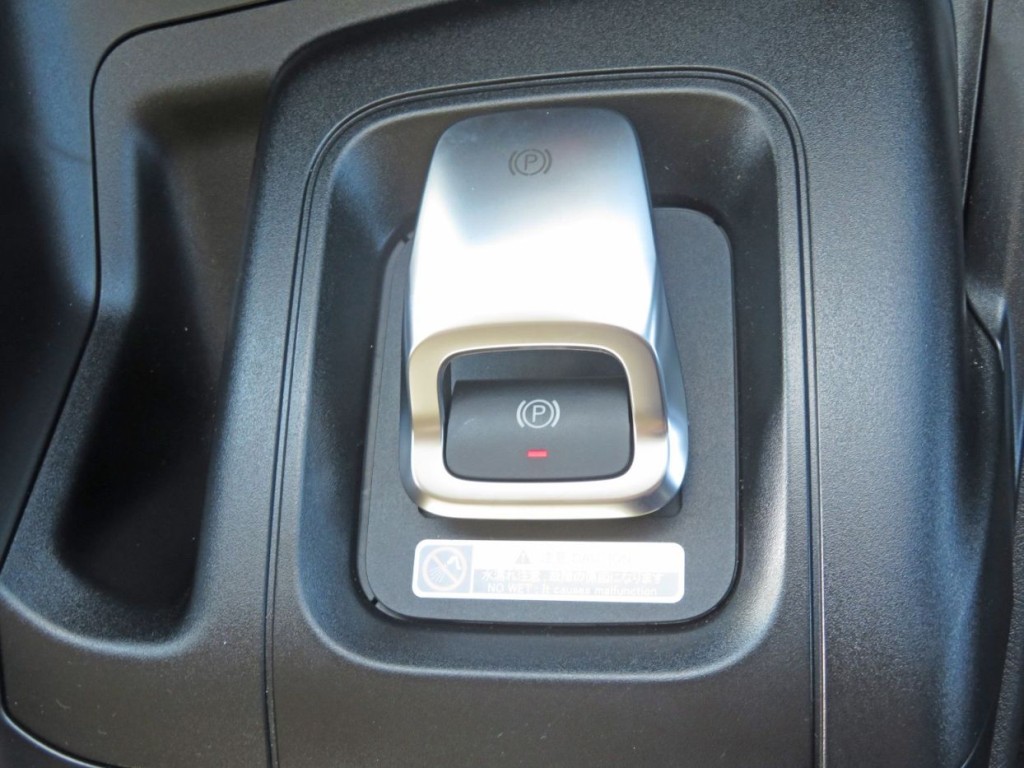 サイドブレーキです。|三菱 スーパーグレート 2PG-FV80VZの写真21