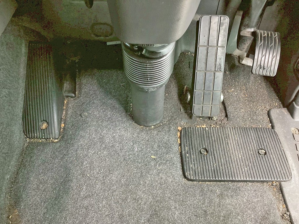 2ペダル仕様です。|UDトラックス クオン 2PG-CG5CAの写真46