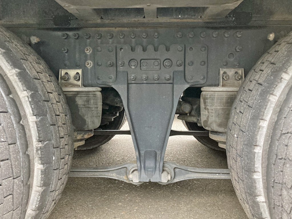 エアサスです。|UDトラックス クオン 2PG-CG5CEの写真5