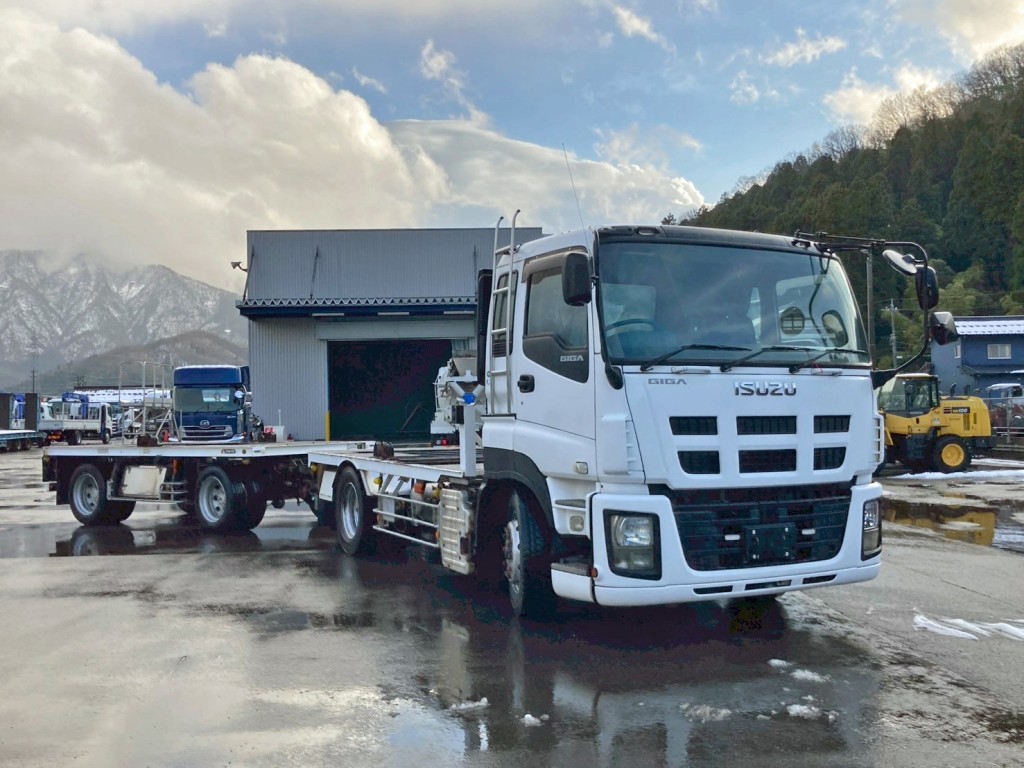 当該車両は、R121127(トレーラ)とセット販売です。|いすゞ ギガ LKG-EXD77AG改の写真2