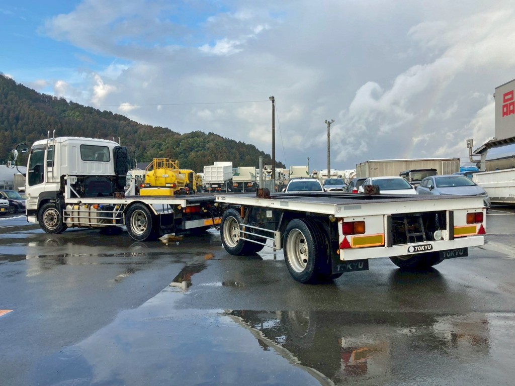 当該車両は、R121126(コンテナ積み)とセット販売です。|東急 FC12B8D2の写真1