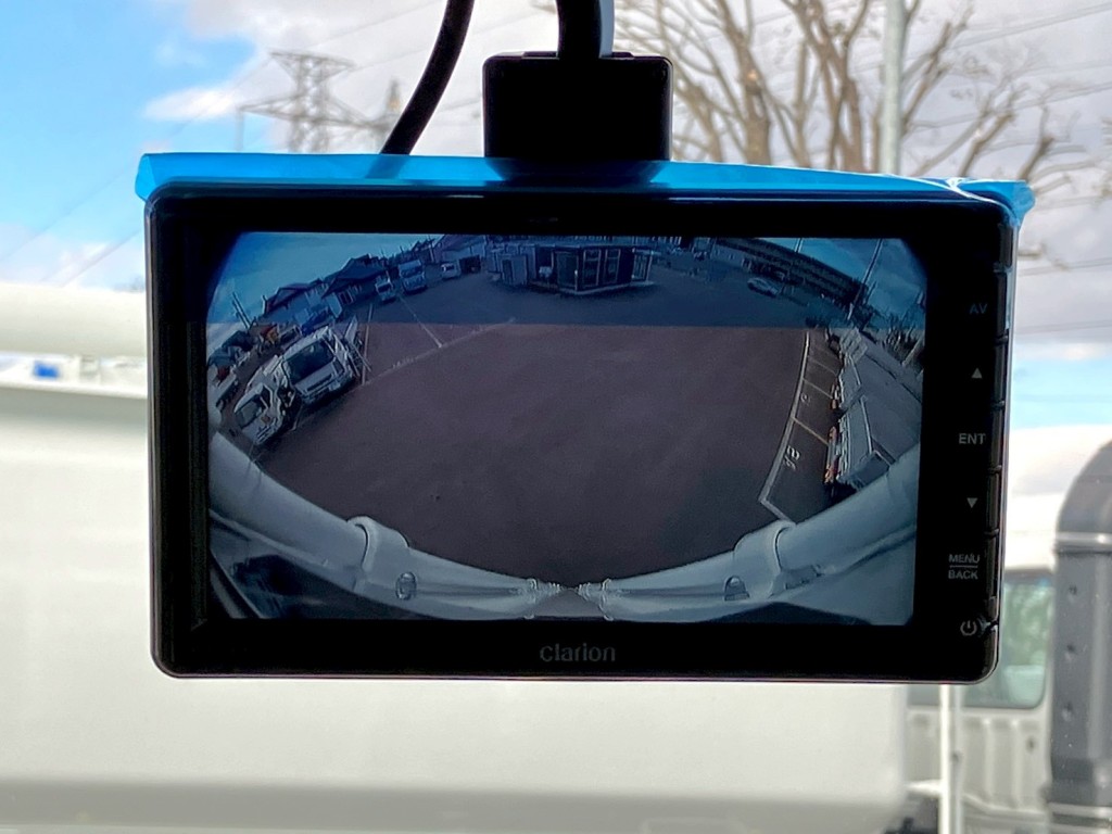 液晶バックモニター付きです。|日野 レンジャー 2KG-FE2ACGの写真28