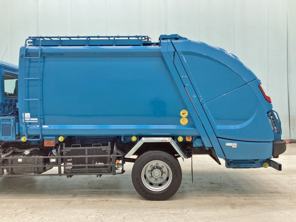 タンクの外観状態です。(助手席側)|三菱 ファイター 2KG-FK72FZの写真26