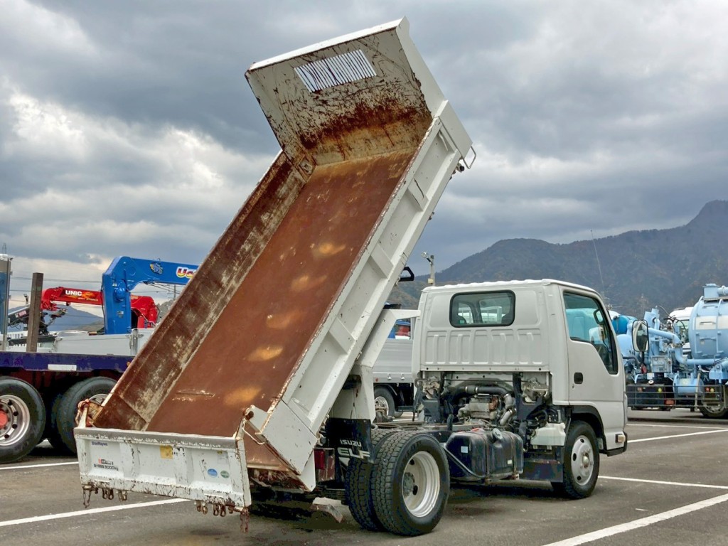 ダンプアップした状態です。|いすゞ エルフ TPG-NKR85AN(2WD)の写真5