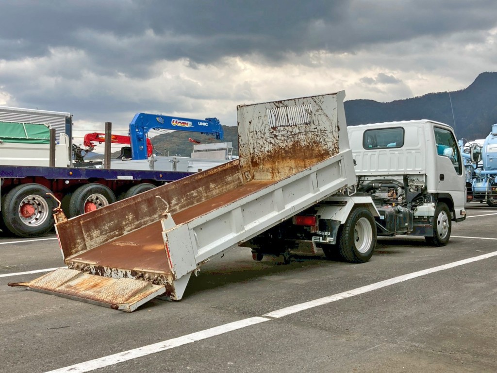 ボディースライドした状態です。|いすゞ エルフ TPG-NKR85AN(2WD)の写真6